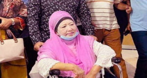 হঠাৎ অসুস্থ হয়ে হাসপাতালে ভর্তি খালেদা জিয়া