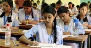 বৃহস্পতিবার এইচএসসি ও সমমানের পরীক্ষা স্থগিত করা হয়েছে