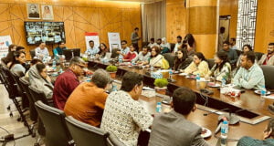 ফেসবুক, গুগল, ইউটিউব এবং টিক টকের মতো মিডিয়া তরুণদের মানসিক অসুস্থতায়