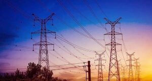 গ্যাসের ব্যবহার কমে যাওয়ায় ঢাকার বিভিন্ন এলাকায় চুলা জ্বলছে না এবং লোডশেডিং বেড়েছে।