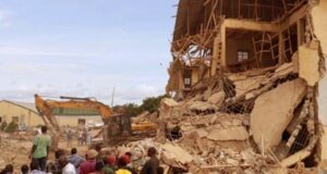 ক্লাস চলাকালীন স্কুল ভবন ধসে ২১ জন নিহত হয়