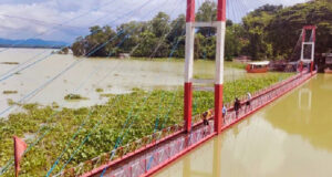 রাঙামাটির বিখ্যাত আইকন ঝুলন্ত সেতু ডুবে গেছে