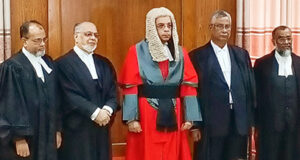 শপথ নিলেন চার বিচারপতি আপিল বিভাগের ।