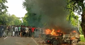 গোপালগঞ্জে সেনাবাহিনীর অস্ত্র লুট ও গাড়িতে আগুন মামলায় আসামি ৩ হাজার ৩০৬ জন।