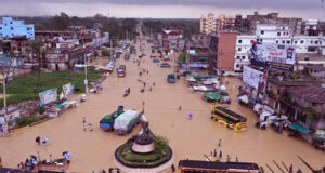 ৩৩ বছর পর চট্টগ্রামের সব উপজেলা বন্যায় ডুবেছে