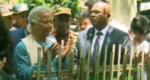 ড. ইউনূস আবু সাঈদের কবর জিয়ারত করলেন