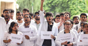 আজ সারা ভারতে কর্মবিরতির ডাক দিয়েছেন চিকিৎসকরা