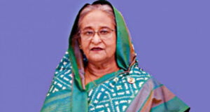 প্রধানমন্ত্রী শেখ হাসিনাসহ সাতজনের বিরুদ্ধে মামলার আবেদন