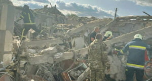 রাশিয়ার রুশ ক্ষেপণাস্ত্র হামলায় ইউক্রেনে ৫১ জন নিহত