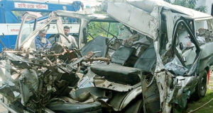 কুমিল্লায় সড়ক দুর্ঘটনায় চারজন নিহত হয়েছেন