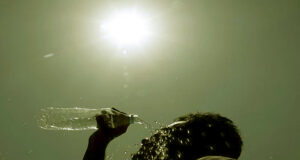 দেশের সাতটি বিভাগে আরো কয়েক দিন তাপপ্রবাহ থাকবে