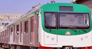 কারিগরি ত্রুটির কারণে মেট্রোরেল চলাচল সাময়িকভাবে বন্ধ