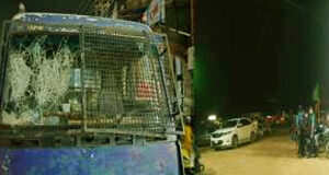 খুলনায় পুলিশের উপর হামলা করে আসামি ছিনতাই,এতে আহত ৫ পুলিশ সদস্য