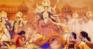 চণ্ডীপাঠের মধ্য দিয়ে দুর্গোৎসব শুরু,আজ মহাষষ্ঠী