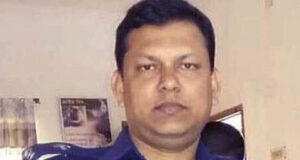 পদ্মা নদীতে পুলিশের ওপর হামলা নিখোঁজ ২ এএসআইয়ের মধ্যে ১ জনের লাশ উদ্ধার