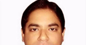 আত্মগোপনে থাকা গৌরনদীর সাবেক পৌর মেয়র গ্রেপ্তার