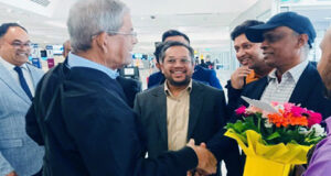 পারিবারিক সফর শেষে দেশে পৌঁছেছেন মির্জা ফখরুল