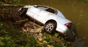 পিরোজপুরে একটি প্রাইভেটকার খালে পড়ে ৪ শিশুসহ ৮ জন নিহত