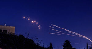 লেবানন থেকে ইসরায়েলের রকেট হামলা,বেজে উঠল সাইরেন