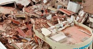 আর্জেন্টিনায় ধসে পড়ল ১০ তলা হোটেল নিহত ১, ধ্বংসস্তূপে আটকা ৯