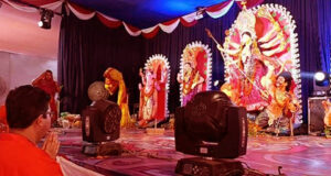 শুভ বিজয়া দশমী আজ মন্ডপে মন্ডপে বিদায়ের ঘণ্টার