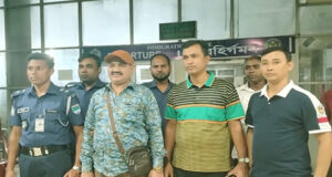 বেনাপোল দিয়ে ভারতে পালানোর সময় আওয়ামী লীগ নেতা আটক