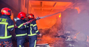 মেঘনা গ্রুপের টিস্যু কারখানায় ভয়াবহ আগুন, নিয়ন্ত্রণে ১২টি ইউনিট