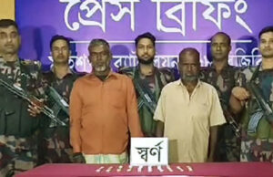ঝিনাইদহের মহেশপুর সীমান্তে ৪৬টি স্বর্ণের বারসহ ২ জনকে আটক