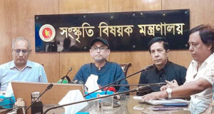 সোহরাওয়ার্দী উদ্যানেই বইমেলার অনুষ্ঠিত হবে: উপদেষ্টা ফারুকী