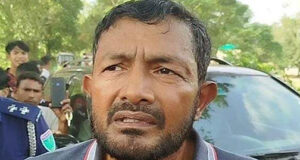 নীলফামারী-৩ আসনের সাবেক এমপিকে পুলিশে দিল জনতা