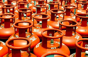 আবারও এলপিজির দাম কমল ১ টাকা