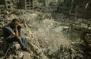 ইসরায়েলি হামলায় গাজায় আরও ৪৪ ফিলিস্তিনি নিহত