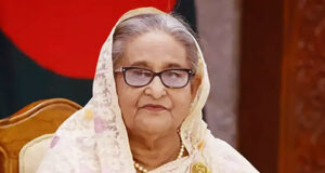 হাসিনাসহ পলাতকদের দেশে ফিরিয়ে আনতে জারি হচ্ছে ‘রেড অ্যালার্ট’