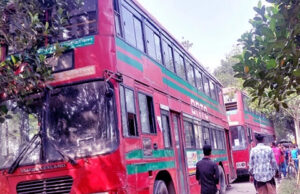 গাজীপুরে পিকনিকের বাসে বিদ্যুৎস্পৃষ্ট হয়ে তিন শিক্ষার্থীর মৃত্যু