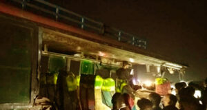 ধামরাইয়ে বাস-ট্রাকের মুখোমুখি সংঘর্ষে ৪ জন নিহত, আহত ২০