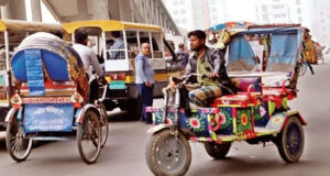 ঢাকা মহানগরে তিন দিনের মধ্যে ব্যাটারিচালিত রিকশা বন্ধের নির্দেশ