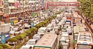 যানজট নিয়ন্ত্রণে রাস্তায় নামছেন অবসরপ্রাপ্ত ট্রাফিক সদস্যরাও