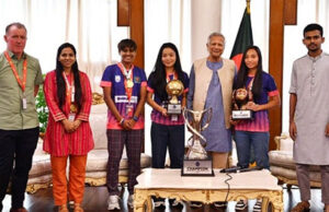 সাফ চ্যাম্পিয়ন বাংলাদেশ নারী ফুটবল দলকে সংবর্ধনা দিলেন প্রধান উপদেষ্টা