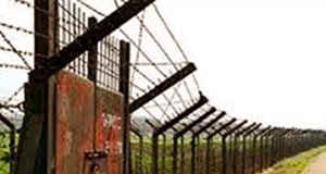 অবৈধভাবে সীমান্ত দিয়ে ভারতে যাওয়ার পথে আটক ৪৭