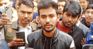 সংস্কার শেষে নির্বাচনের দিকে যাবে সরকার : আসিফ মাহমুদ