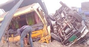 ব্রাহ্মণবাড়িয়ায় ত্রিমুখী সংঘর্ষে শিশুসহ নিহত ৩ আহত হয়েছে ৬ জন