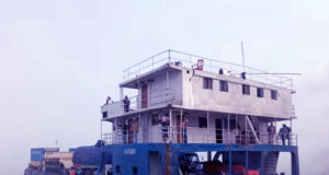 সাড়ে ৩ ঘণ্টা পর দৌলতদিয়া-পাটুরিয়া রুটে ফেরি চলাচল স্বাভাবিক