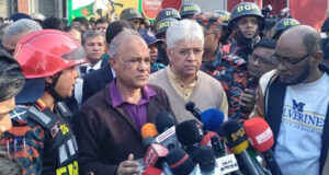 সচিবালয়ে আগুনের ঘটনায় তদন্ত কমিটি গঠন হবে: স্বরাষ্ট্র উপদেষ্টা