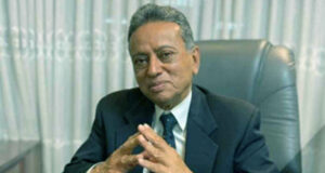 ‘পতিত আ.লীগের বাজেটকে কন্টিনিউ করতে গিয়ে বিপদে পড়ছে সরকার’: খসরু