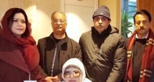 বেগম খালেদা জিয়া লন্ডন পৌঁছেছেন