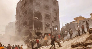 যুদ্ধবিরতির মধ্যেই ফের ইসরায়েলি বিমান হামলা, নিহত ৩০