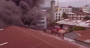 চট্টগ্রামে কলোনিতে আগুন, নিহত ২ আহত ৩