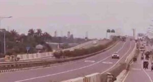 এক্সপ্রেসওয়েতে বাস-পিকআপ সংঘর্ষে নিহত ২