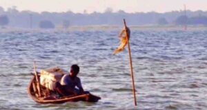 ব্রাহ্মণবাড়িয়ার তিতাস নদীতে নৌকাডুবে মা-ছেলের মৃত্যু