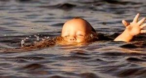 ঝিকরগাছায় পানিতে ডুবে দুই বোনের মৃত্যু